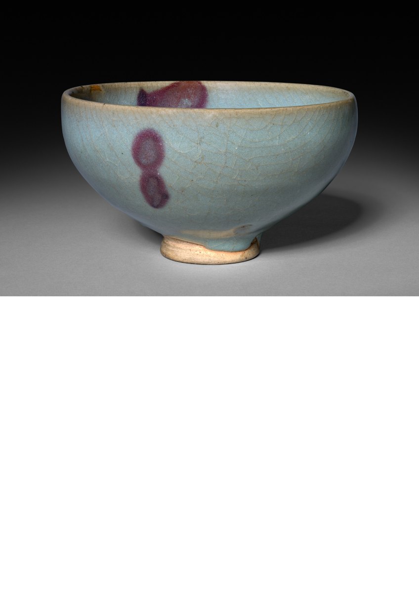 Rough-textured Shigaraki ware pottery